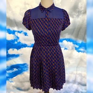 Forever 21 Retro Collared Silky Sheer Pleated Dress ✨